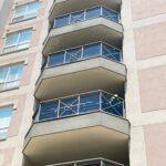 Aluminum balcony railing with glass in Mississauga