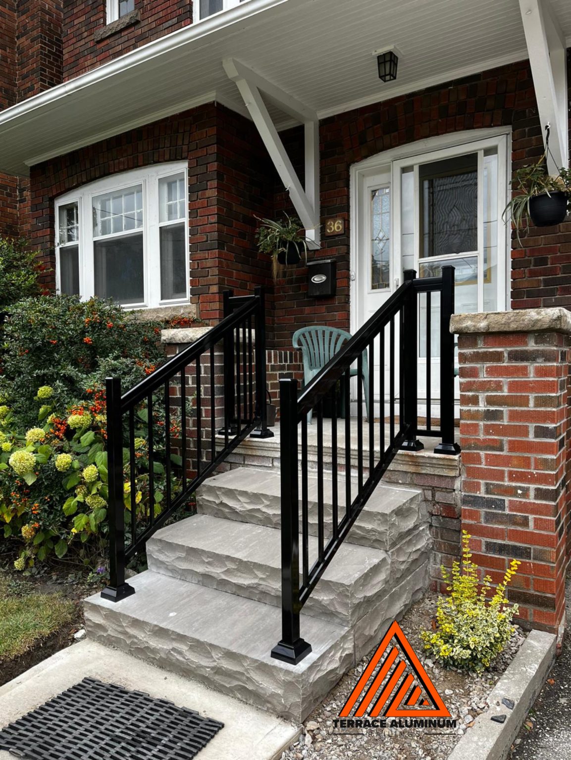 BLACK ALUMINUM RAILING Terrace Aluminum Railings