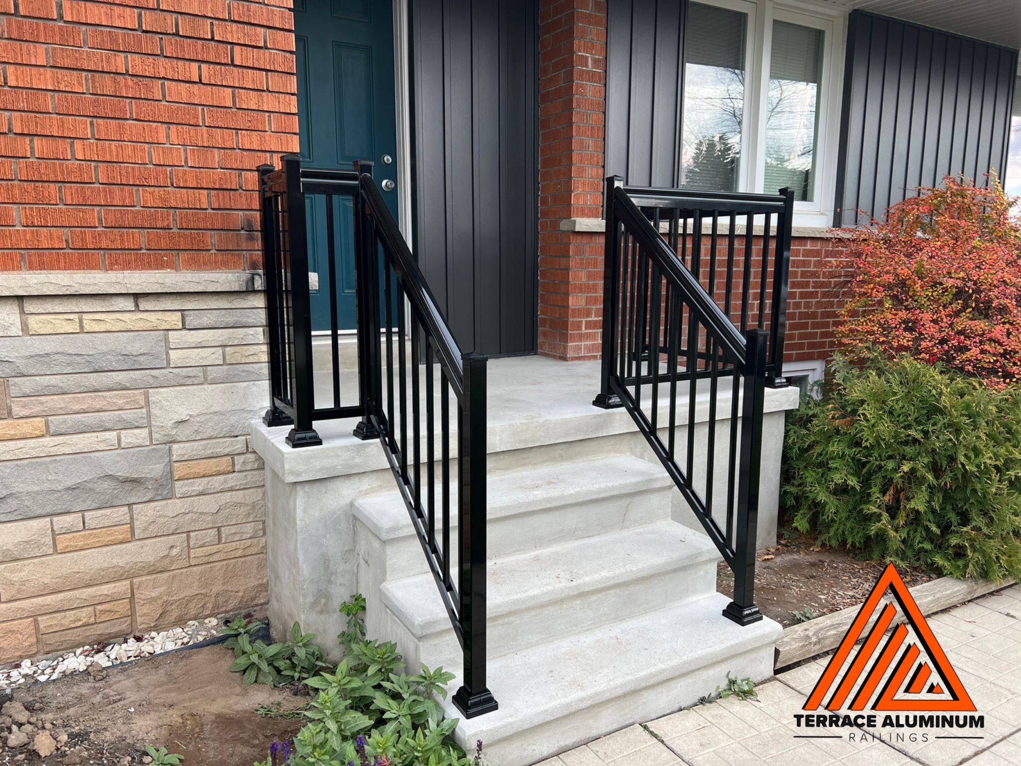 BLACK ALUMINUM RAILING - Terrace Aluminum Railings And Masonry