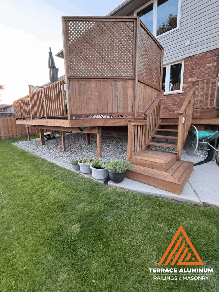 Wood deck with privacy screen and stairs in Toronto backyard – Terrace Aluminum Railings & Masonry