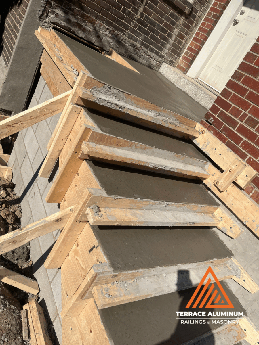 Concrete step repair and resurfacing in Toronto – Terrace Aluminum Railings & Masonry