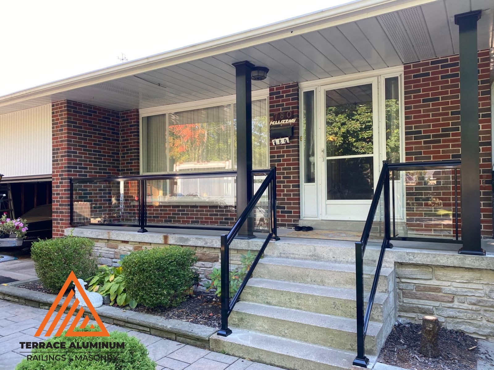 alt="Professional staircase glass handrail installation with tempered glass panels in Toronto"