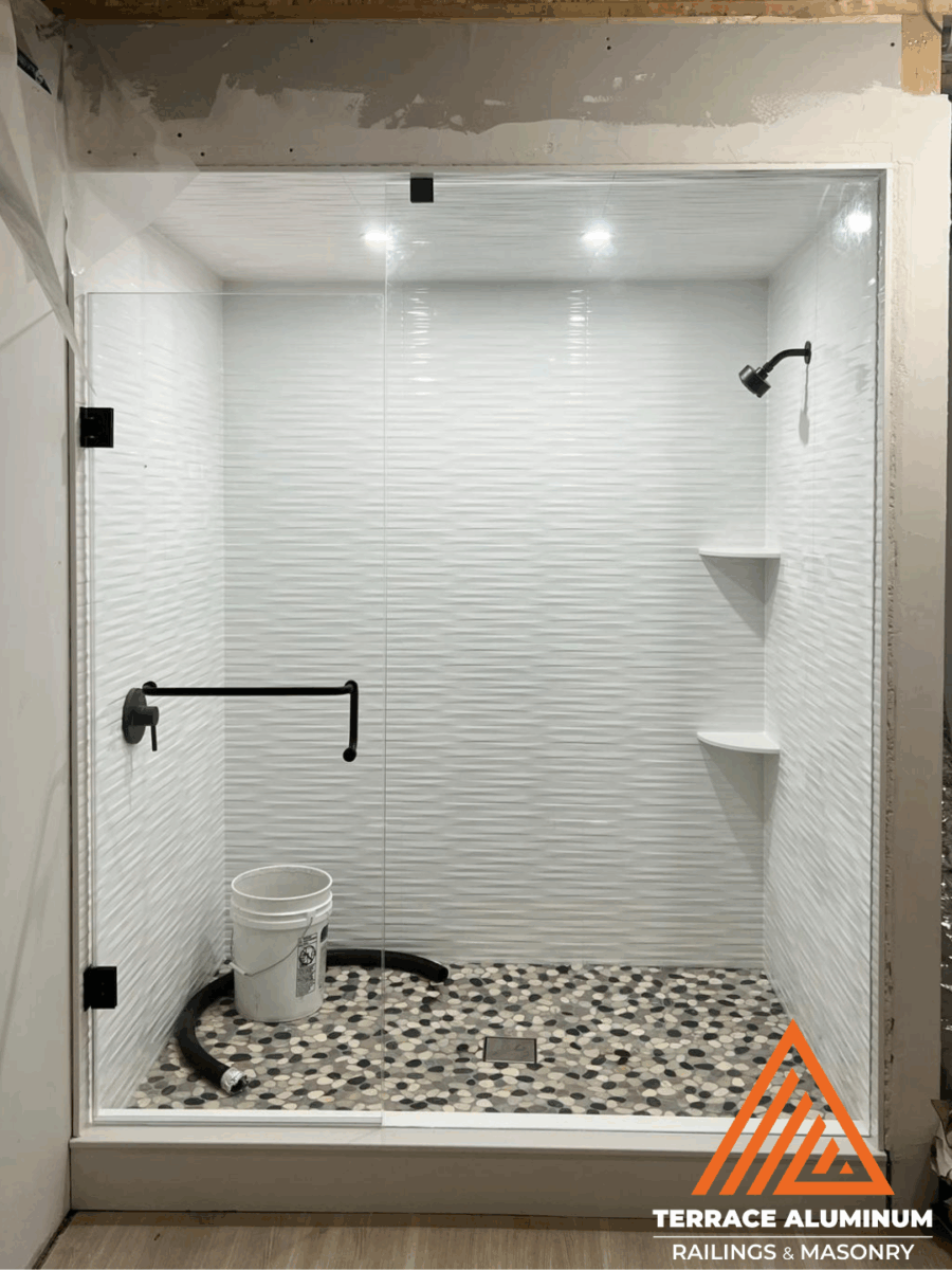 Full glass shower enclosure